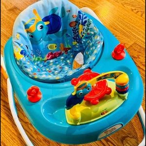 Baby Einstein Sea & Explore Walker